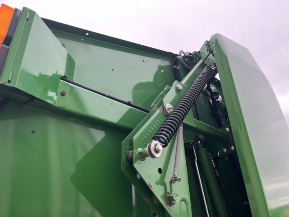 2020 John Deere 560M Baler/Round