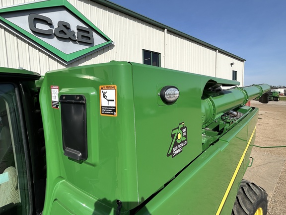 2022 John Deere S780 Combine
