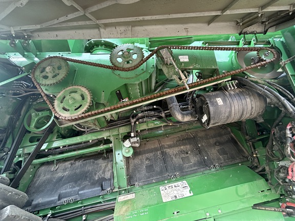 2022 John Deere S780 Combine