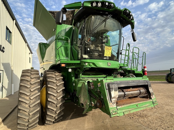 2022 John Deere S780 Combine