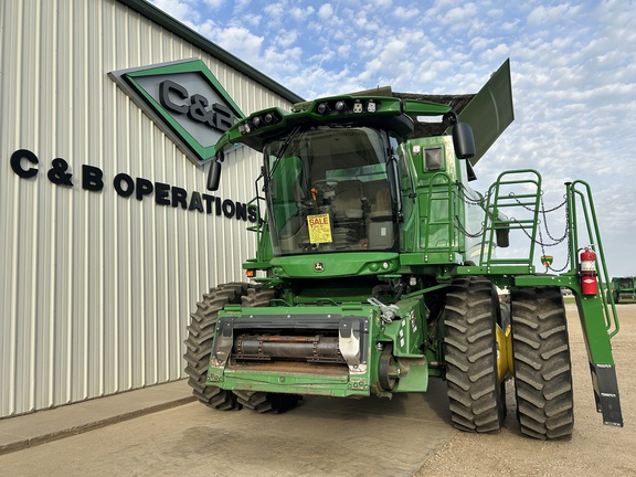 2022 John Deere S780 Combine