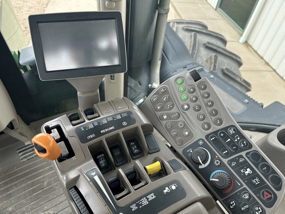 2014 John Deere 9460R Tractor 4WD