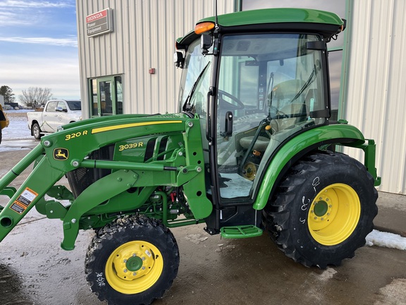 2024 John Deere 3039R Tractor Compact