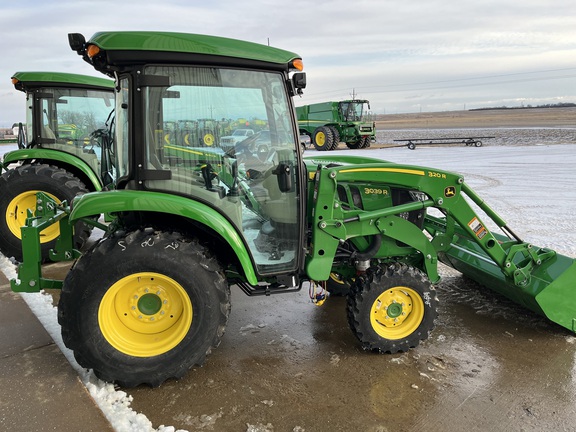 2024 John Deere 3039R Tractor Compact