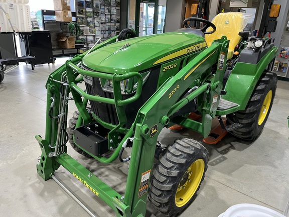 2024 John Deere 2032R Tractor Compact