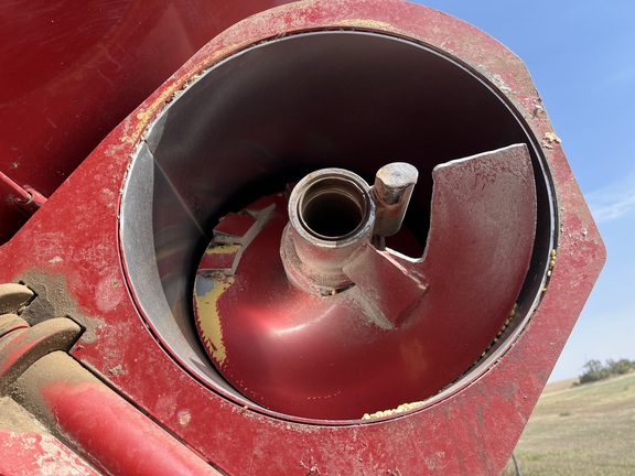 2013 Brent 678 Grain Cart