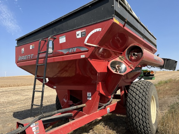 2013 Brent 678 Grain Cart