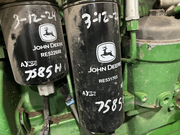 2005 John Deere 8320 Tractor