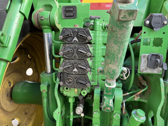 2005 John Deere 8320 Tractor