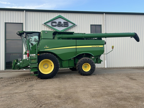 2022 John Deere S780 Combine