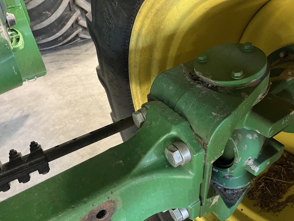 2015 John Deere S680 Combine