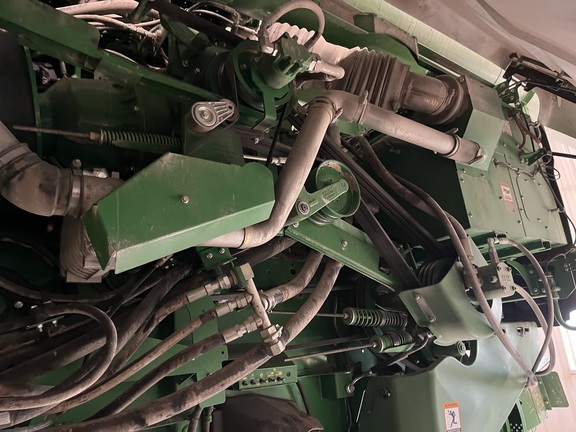 2015 John Deere S680 Combine