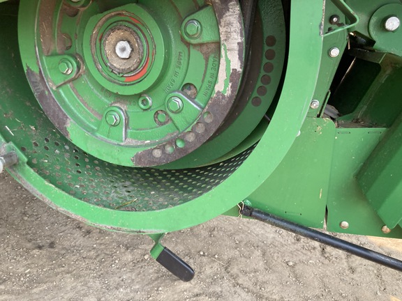 2015 John Deere S680 Combine