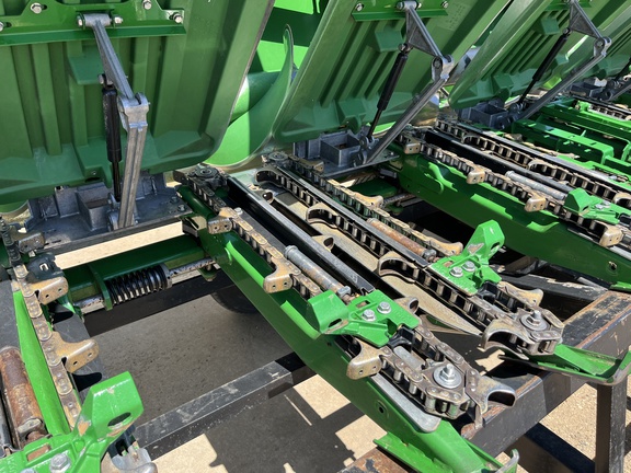 2019 John Deere 712FC Header Corn Head