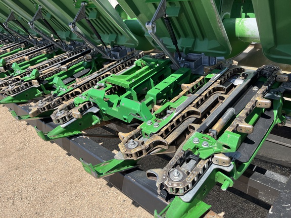 2019 John Deere 712FC Header Corn Head