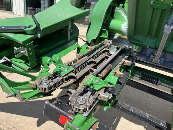 2019 John Deere 712FC Header Corn Head