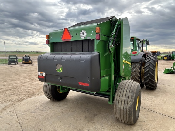 2021 John Deere 560M Baler/Round