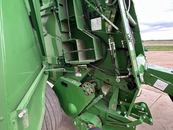 2021 John Deere 560M Baler/Round