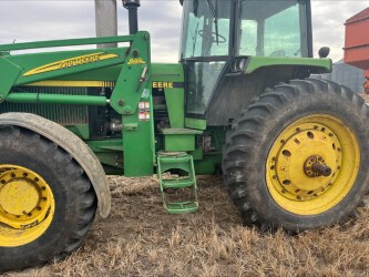 1990 John Deere 4555 Tractor