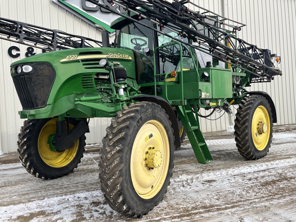 2005 John Deere 4720 Sprayer/High Clearance