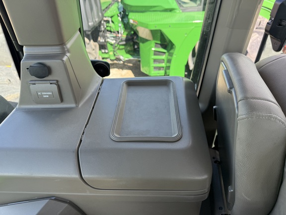 2024 John Deere 9R 540 Tractor 4WD