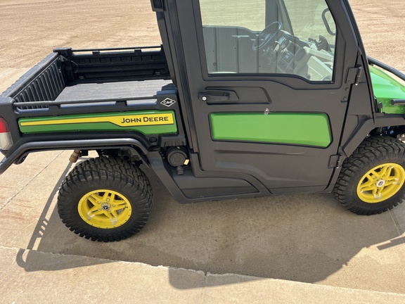 2022 John Deere XUV 835R ATV