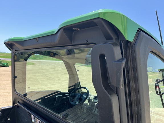 2022 John Deere XUV 835R ATV
