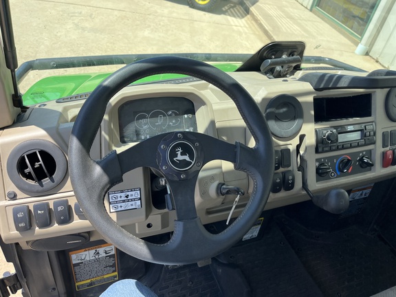 2022 John Deere XUV 835R ATV