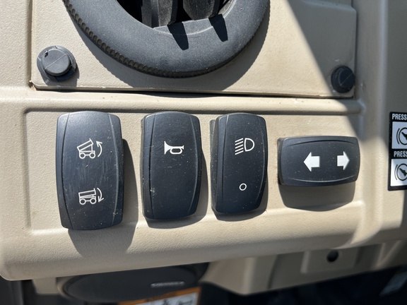 2022 John Deere XUV 835R ATV