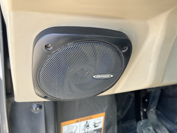 2022 John Deere XUV 835R ATV