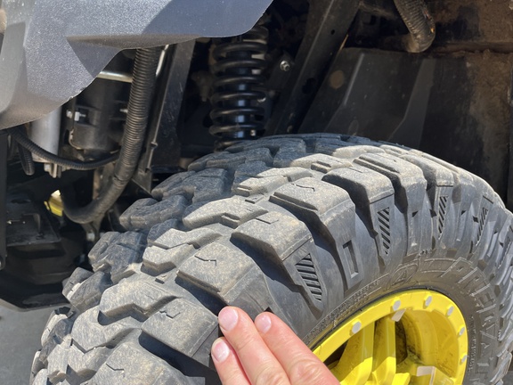 2022 John Deere XUV 835R ATV