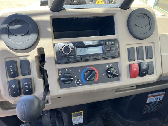 2022 John Deere XUV 835R ATV