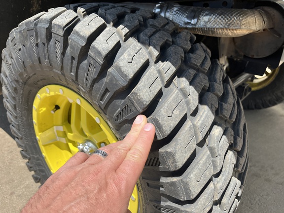 2022 John Deere XUV 835R ATV