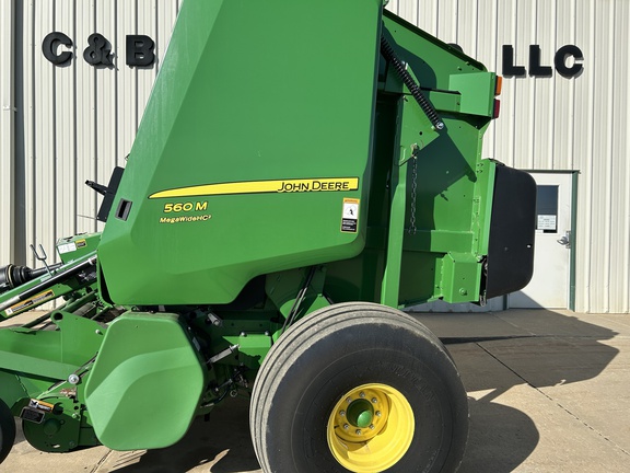 2019 John Deere 560M Precutter Baler/Round