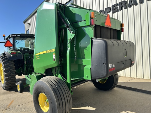 2019 John Deere 560M Precutter Baler/Round