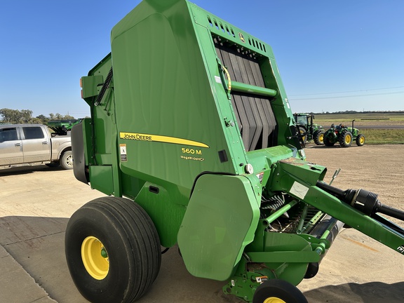 2019 John Deere 560M Precutter Baler/Round
