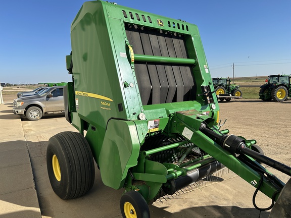 2019 John Deere 560M Precutter Baler/Round