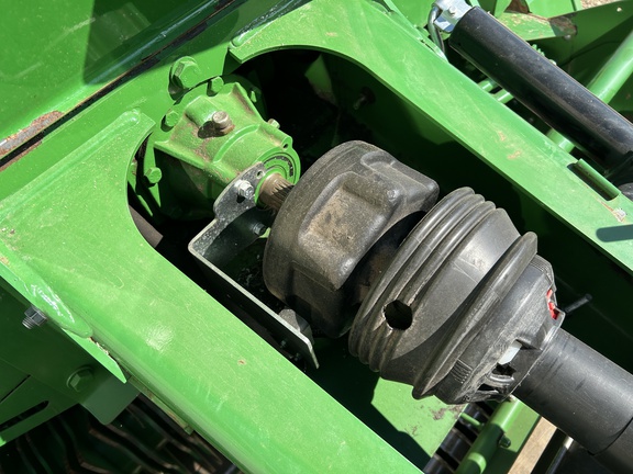 2019 John Deere 560M Precutter Baler/Round