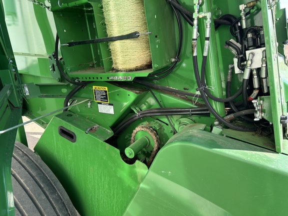 2019 John Deere 560M Precutter Baler/Round