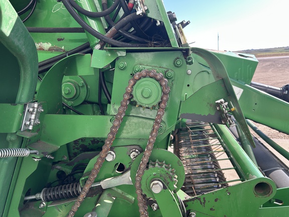 2019 John Deere 560M Precutter Baler/Round
