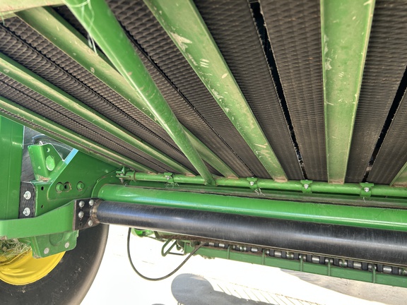 2019 John Deere 560M Precutter Baler/Round