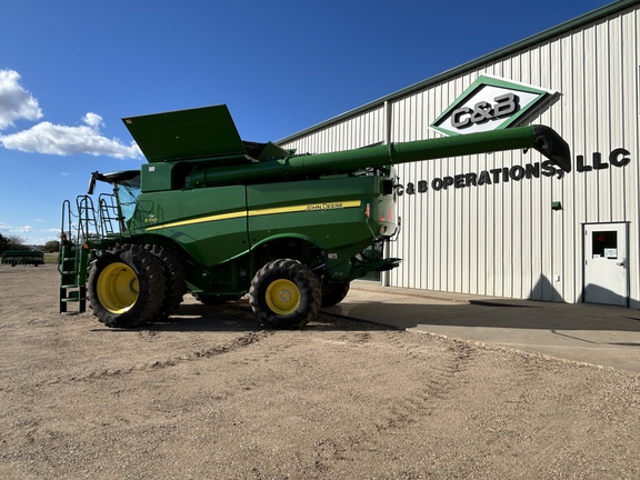 2021 John Deere S770 Combine