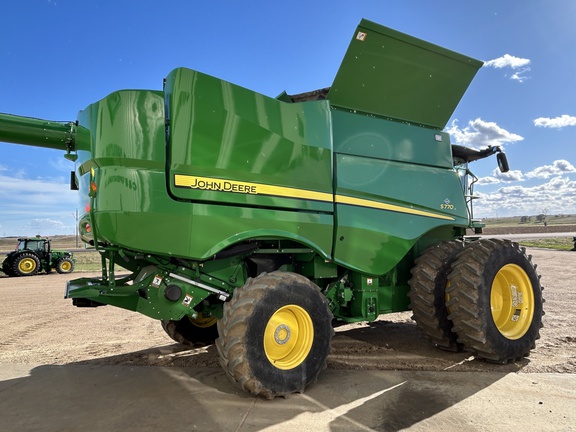 2021 John Deere S770 Combine