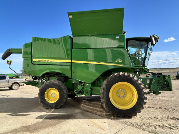 2021 John Deere S770 Combine