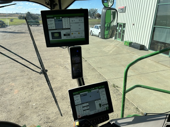 2021 John Deere S770 Combine