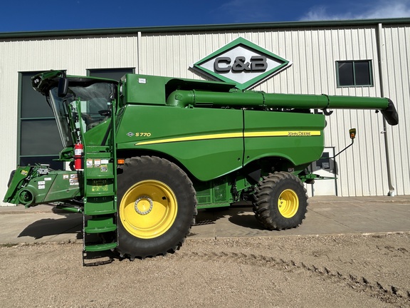 2021 John Deere S770 Combine