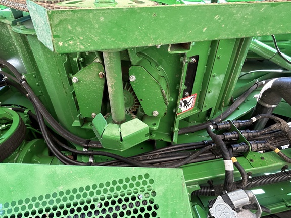 2021 John Deere S770 Combine