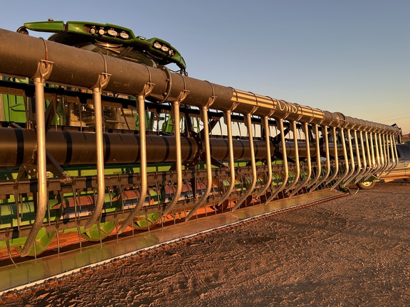2010 John Deere 635F Header Combine