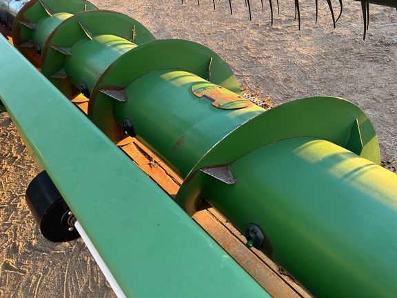 2010 John Deere 635F Header Combine