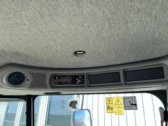 2019 New Holland Speedrower 160 Windrower